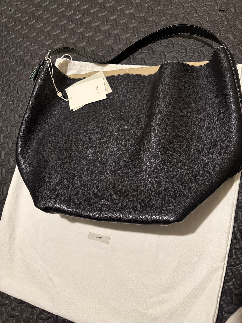Toteme tote